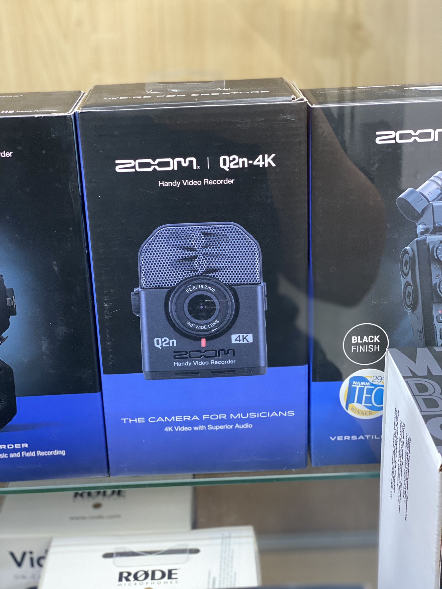 Zoom Q2n-4K Handy Video Recorder 