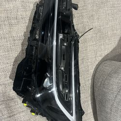 2025 Toyota Prius headlight