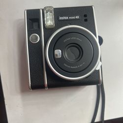 Fujifilm Instax Mini 40 Instant Film
