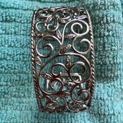 Ladies, Silver Filigree Bracelet With Round Diamonds