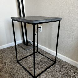 Minimalist end table