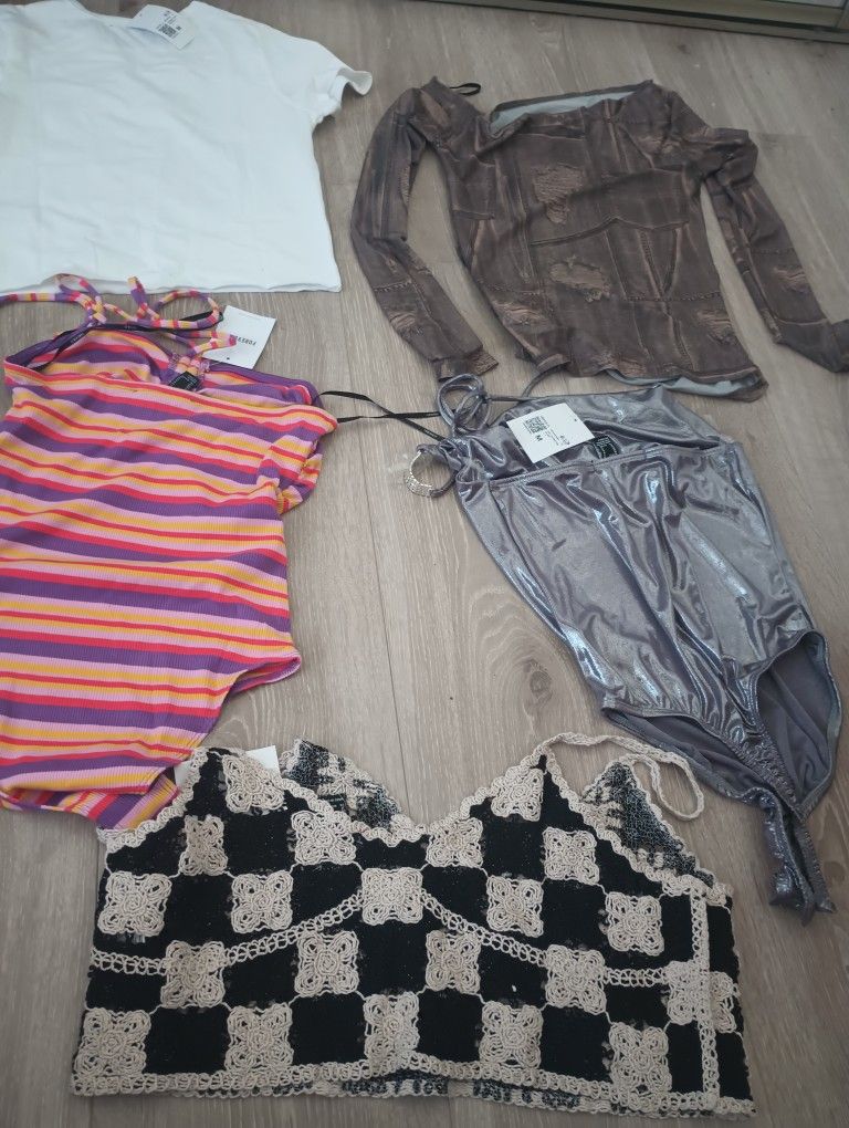 Forever 21 Junior Tops