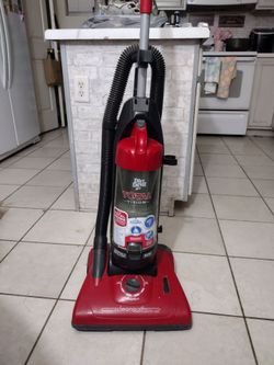 Dirt Devil Upright vacuum cleaner