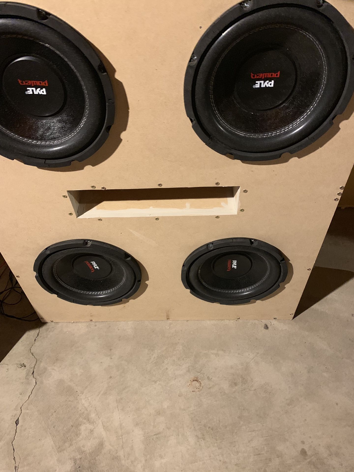 Custom speaker box with 4 10” subwoofers