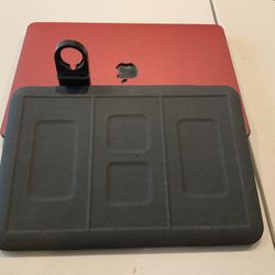 Mophie 4-in-1 Wireless Charging Mat For Cell Phones, EarPods, And Cell Watches.