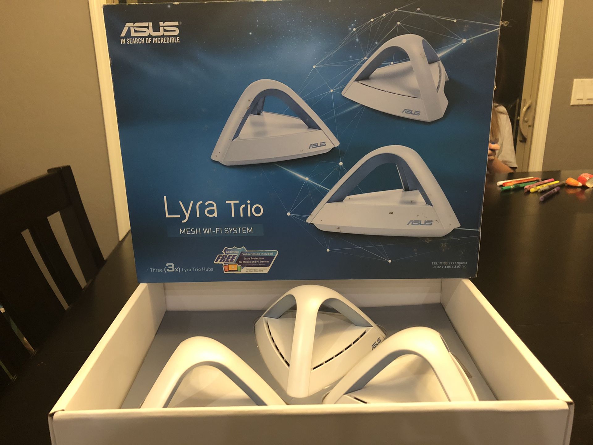 Asus Lyra Trio mesh router Wi-fi system