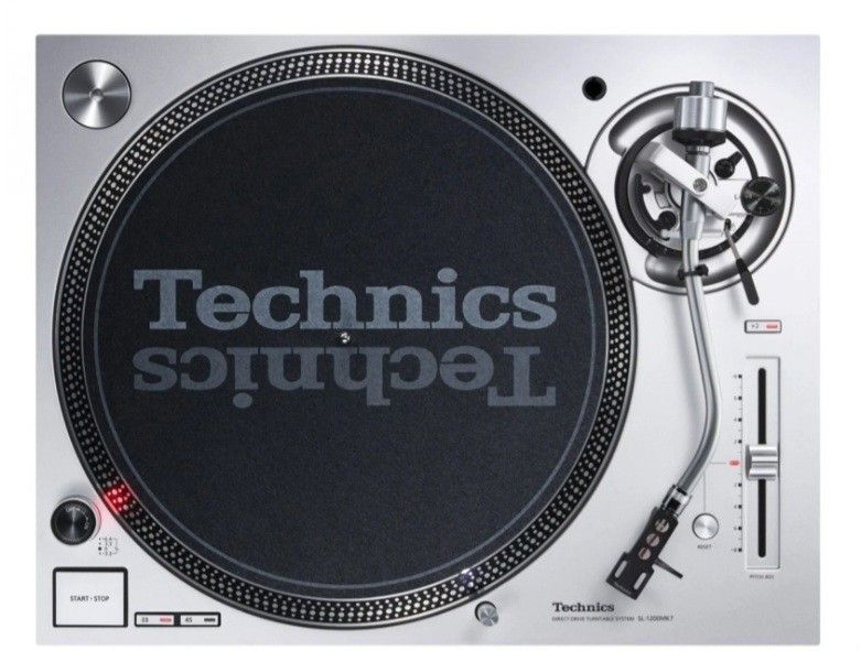 Technics SL 1200 MK7
