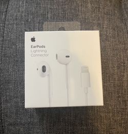 Brand New Apple EarPods (Lightning Wired)
