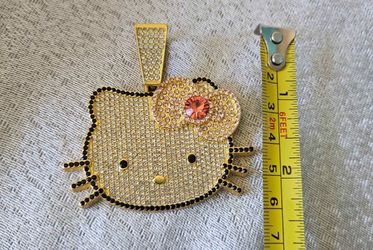 HELLO KITTY PENDANT
