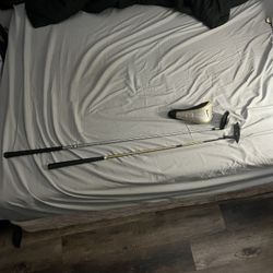 Taylormade V 3 Wood/Nike Cover/Putter