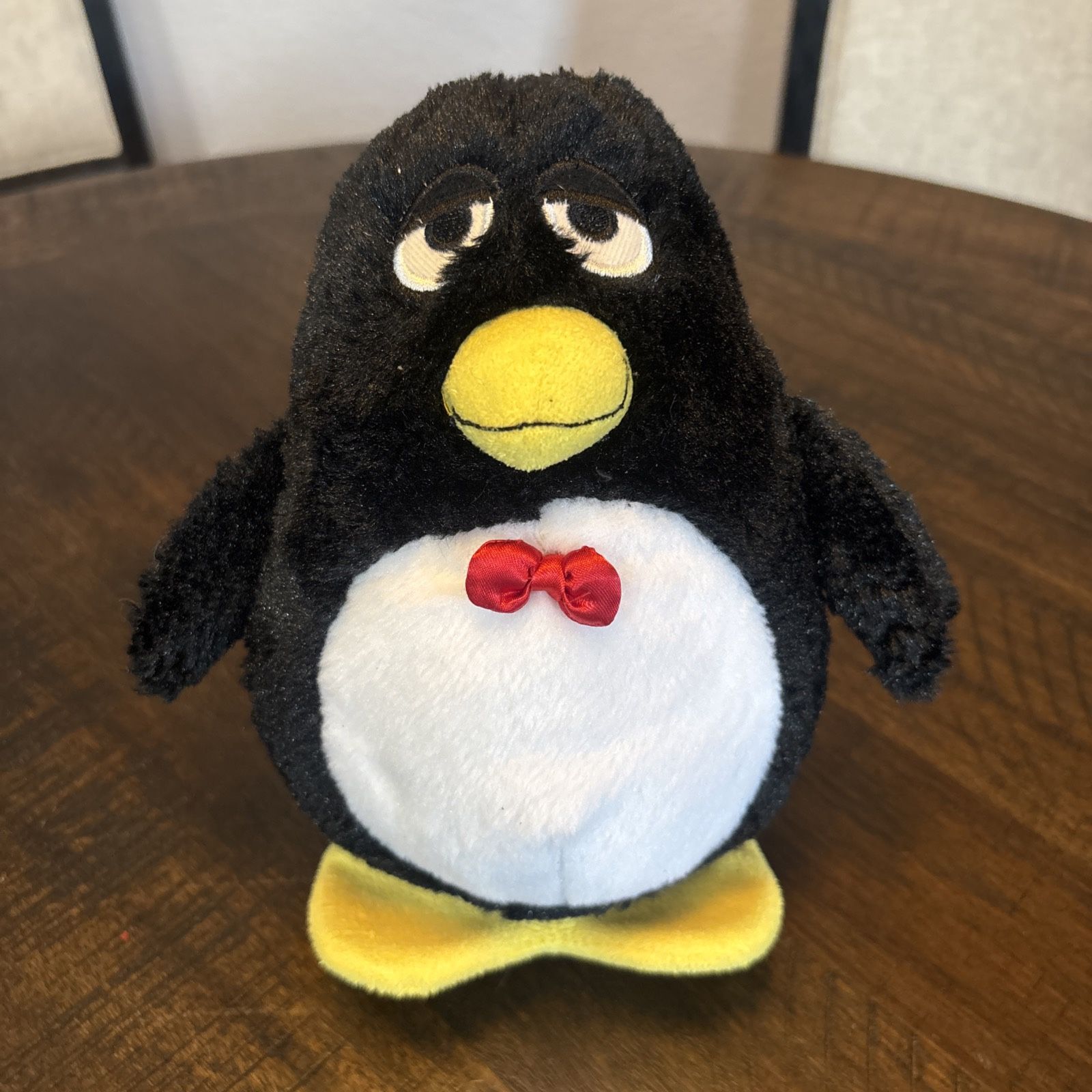 Disney Toy Story 2 Wheezy Penguin Plush Toy 8-inch Used