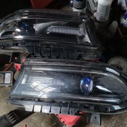 2020 Dodge Charger Head Light