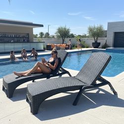  Outdoor Patio Furniture Set! Brand New