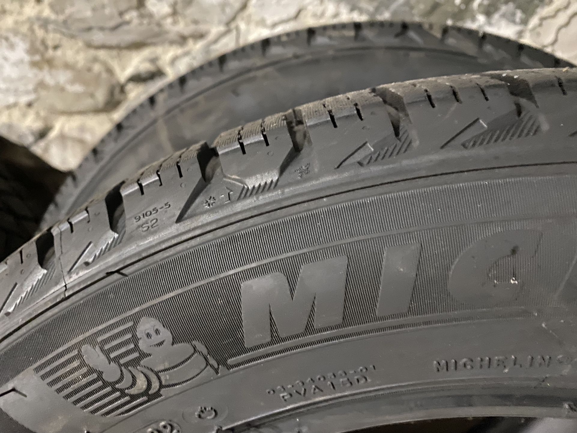 4 Michelin XIce Snow Tires 245/50R18 (Tires Only) for Sale in Malden