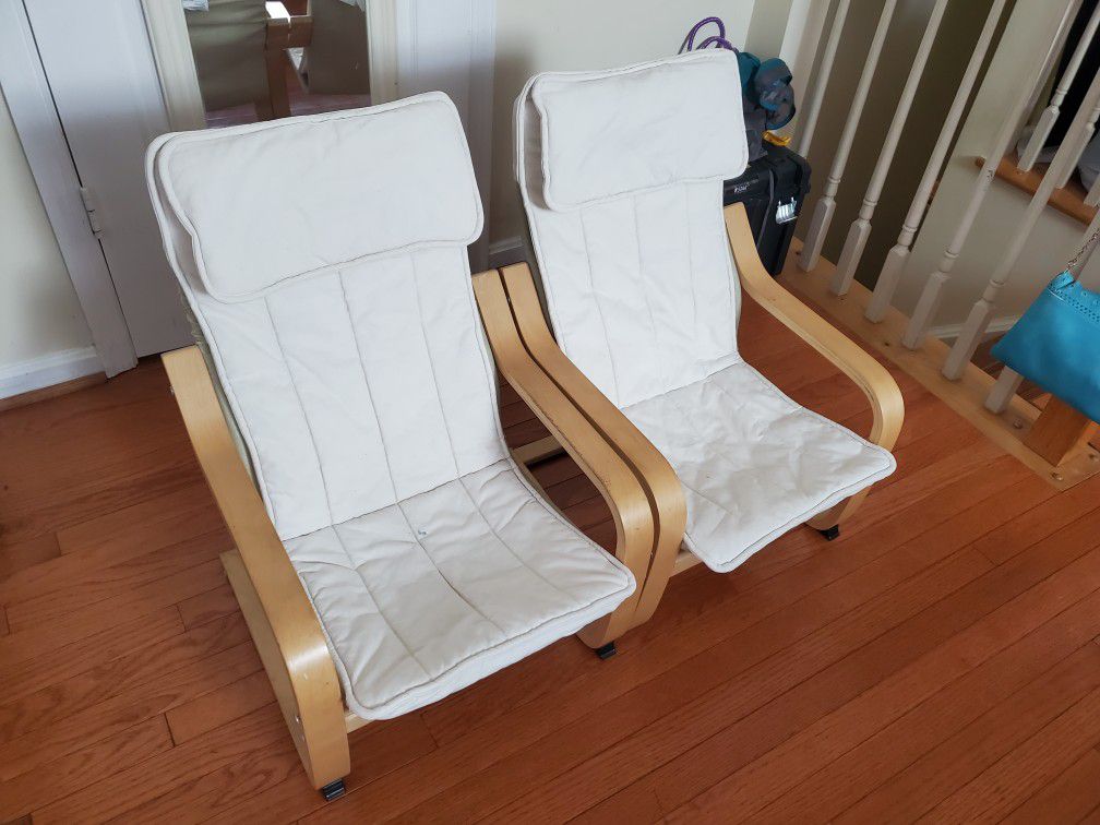 Two Ikea POÄNG
Kid's armchair