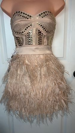 NWT $198 XS EXTRA SMALL BEBE ISIS GOLD STUDDED MINI OSTRICH FEATHER MINI DRESS NATURAL COLOR   