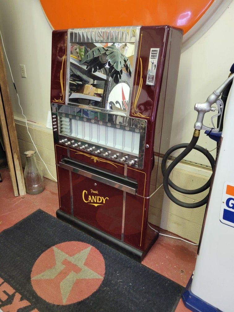 Vintage Candy Machine 