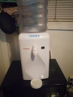 Little Luxury Vitality Mini Water Cooler