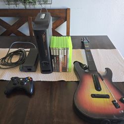 XBOX 360 120 GB Guitar Hero Bundle