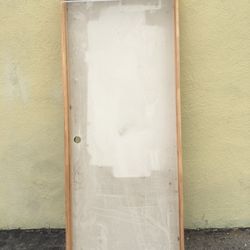 32” wide by 80” high, interior door HOLLOW CORE with 4 3/4 jamb 2/8 x 6/8 32” x 80”