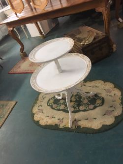 Shabby Chic Vintage Double Tiered Table