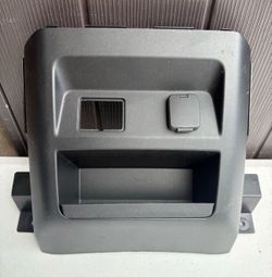 2018 - 2020 Ford F-150 lower media bin