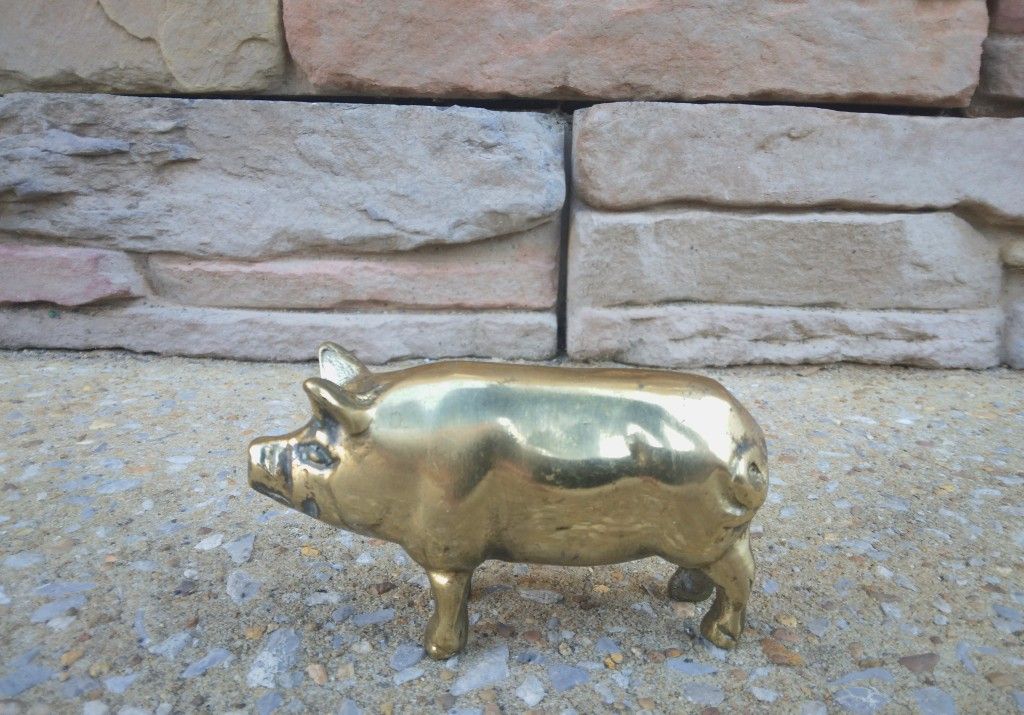 Vintage Small Brass Curled Tail Pig Figurine