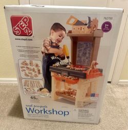 Step2 real wood Workshop tool bench play set New in box
