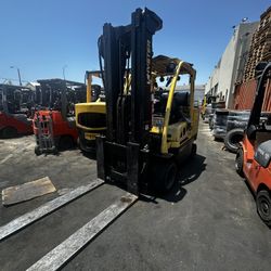 Hyster Forklift, 9000 Lbs Capacity 