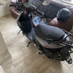 150 Cc Moped