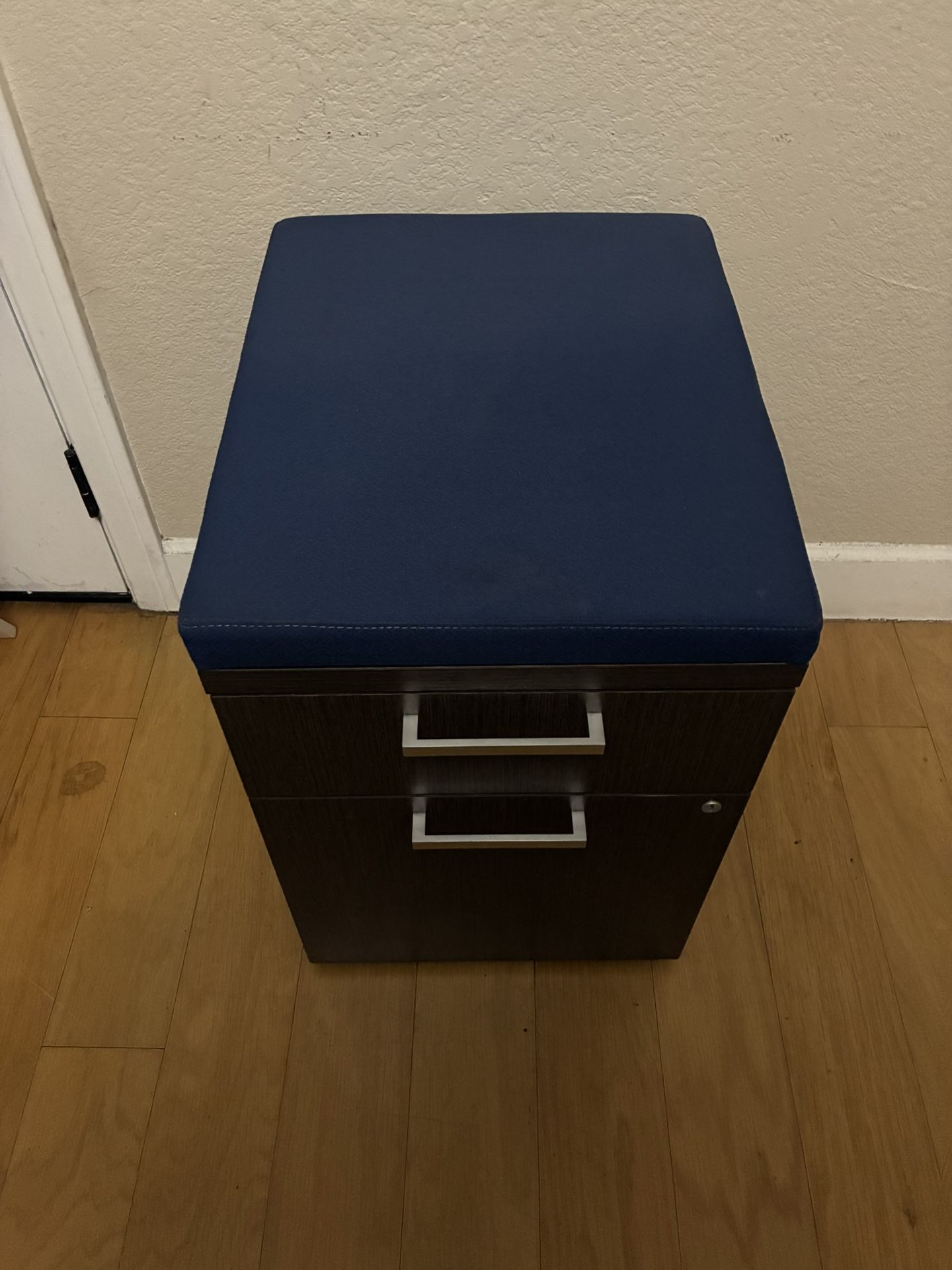 File Cabinet With Wheels