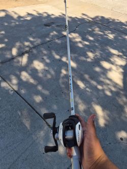 Baitcaster setup, left hand