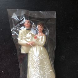 Vintage Bride And Groom Cake Topper