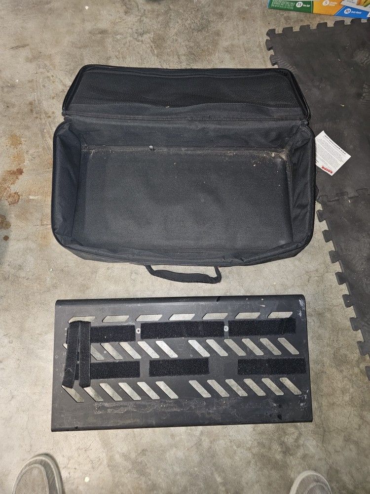 Gator GPB-BAK large Pedal Board And Carry Case
