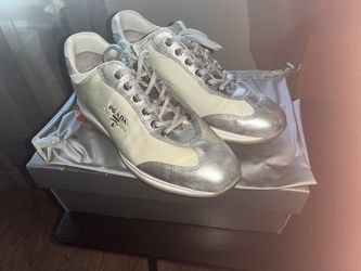 Prada Women’s Sneakers Size 8