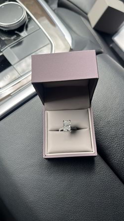 3 Carat Engagement Ring - IGI Certification