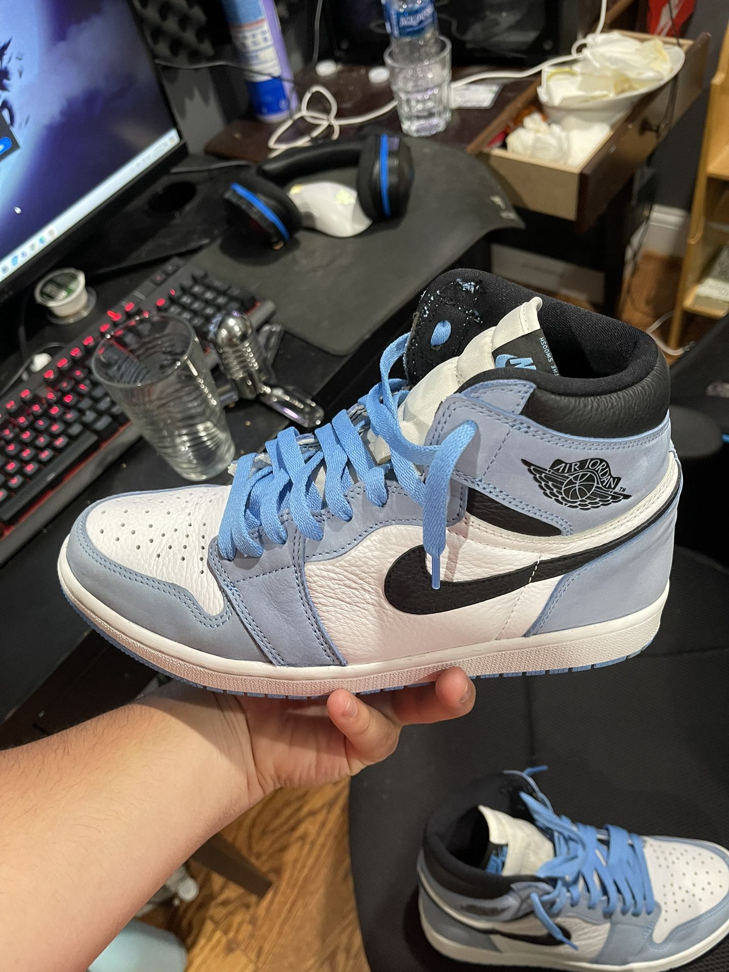 Jordan 1 University Blue Size 9.5