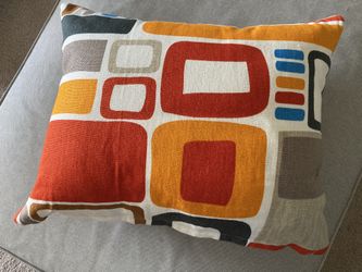 Decorative pillow
