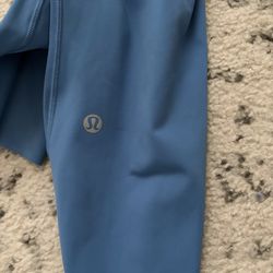 Blue lululemon leggings