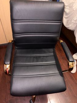Computer chair gold-black