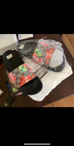 Women Gucci slides