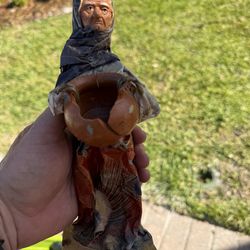 Papier-mâché figurines