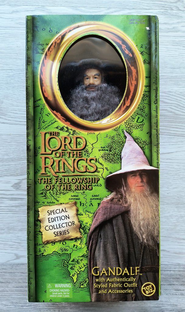 Gandalf Lord Of The Rings Toy Biz Figure - New