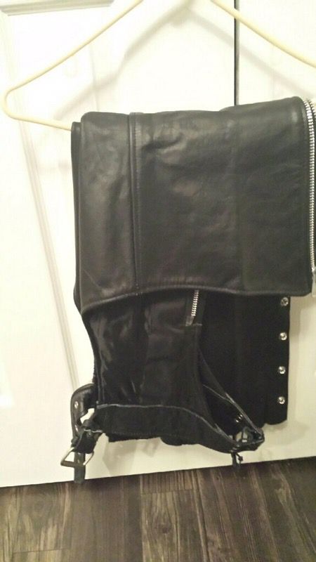 Motorcycle riding gear for woman. Jacket, pants and chaps. Size medium
