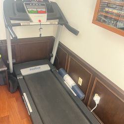 Treadmill- Reebok 
