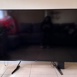70” LG smart Tv