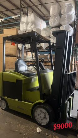 Selling a Fully Electric Forklift in excellent condition  1。222