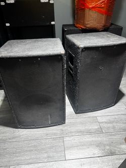 Cerwin-Vega V-152 15” Professional PA Speakers – Pair