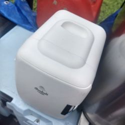 Tiny Fridge 