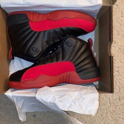 Jordan 12 Size 3Y $85